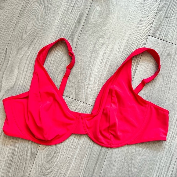 Old navy coral  bra. New 46 C - Picture 1 of 3